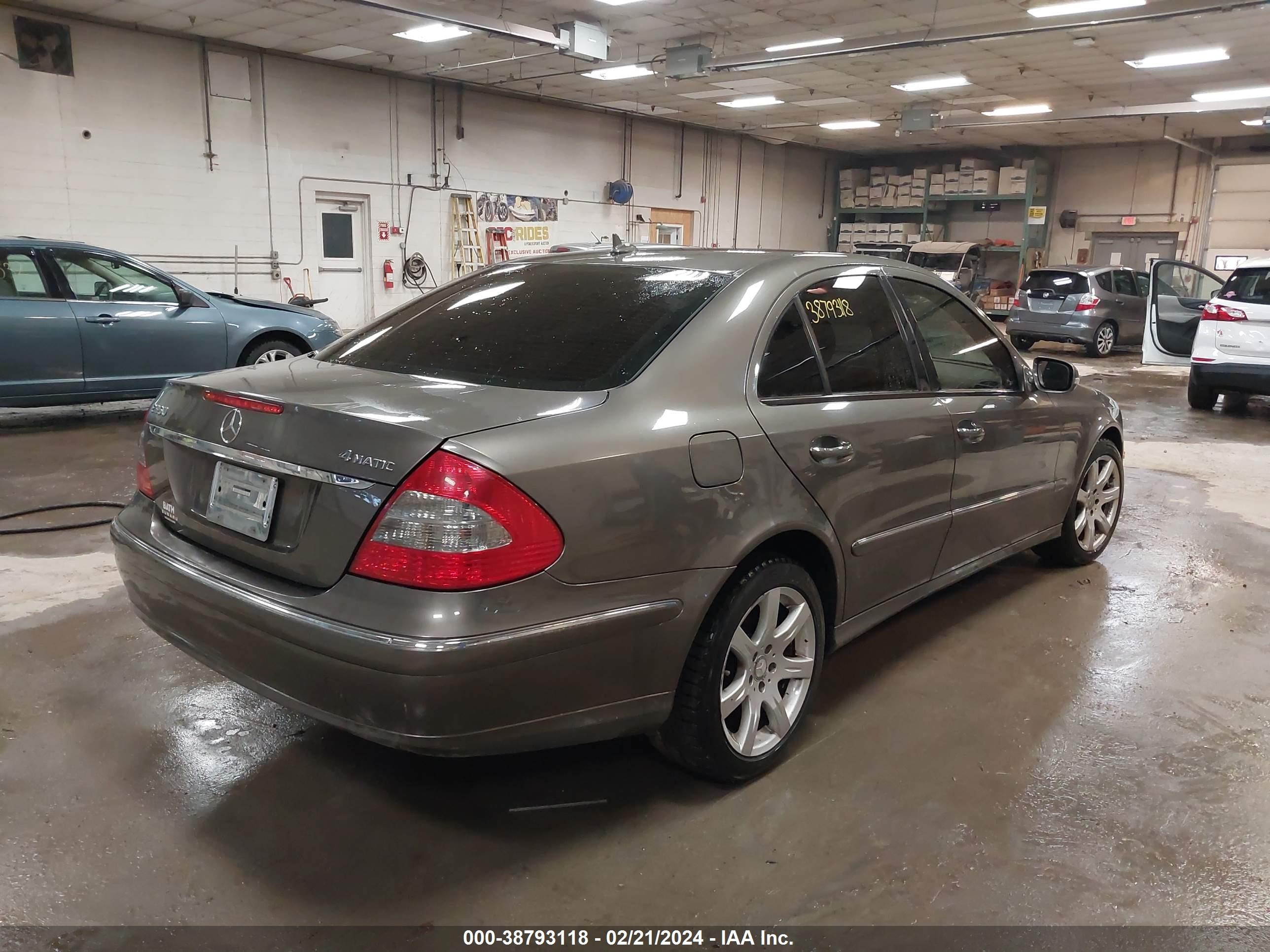 Photo 3 VIN: WDBUF87XX8B343107 - MERCEDES-BENZ NULL 