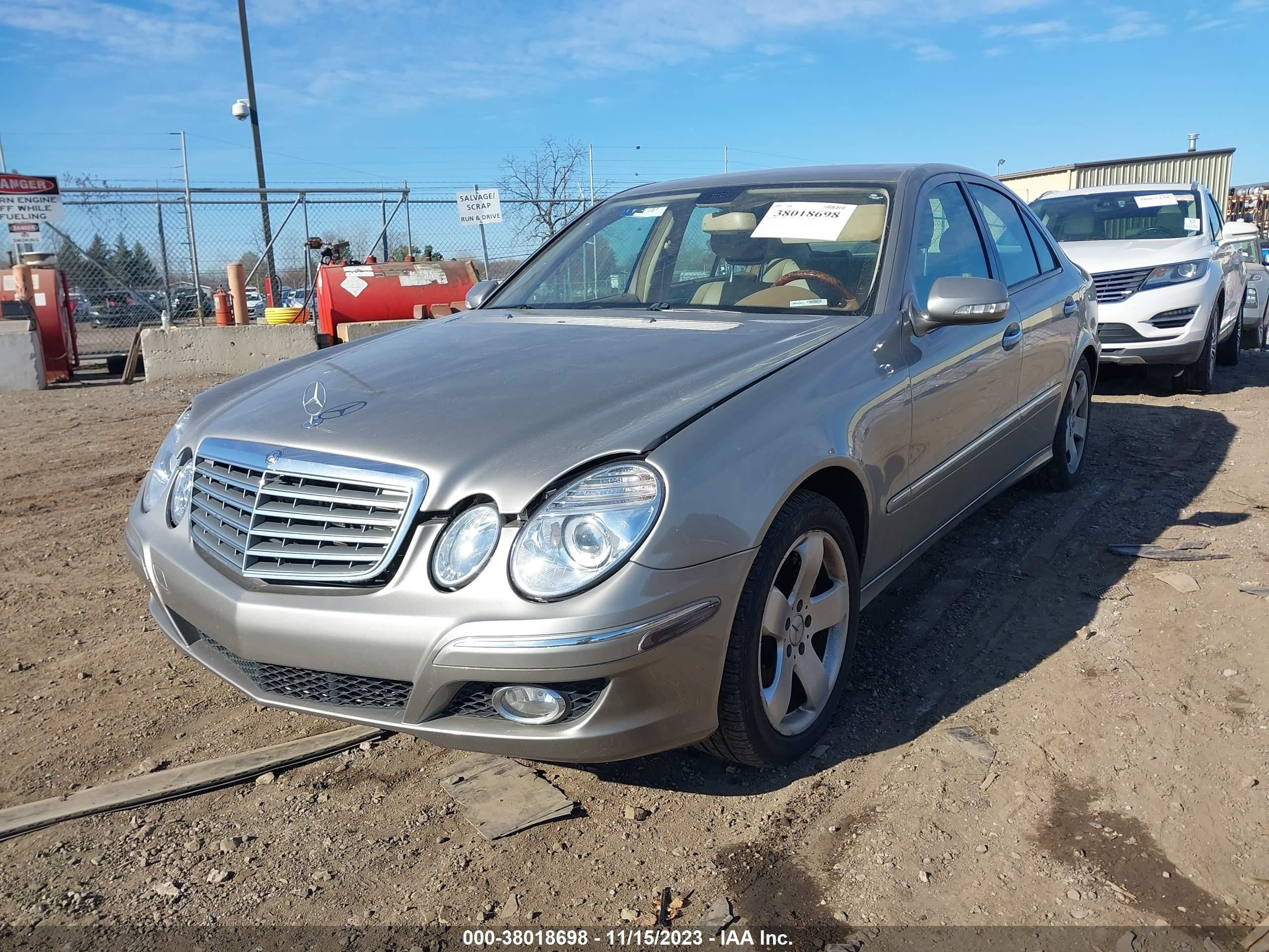 Photo 1 VIN: WDBUF90X77X213660 - MERCEDES-BENZ E-KLASSE 