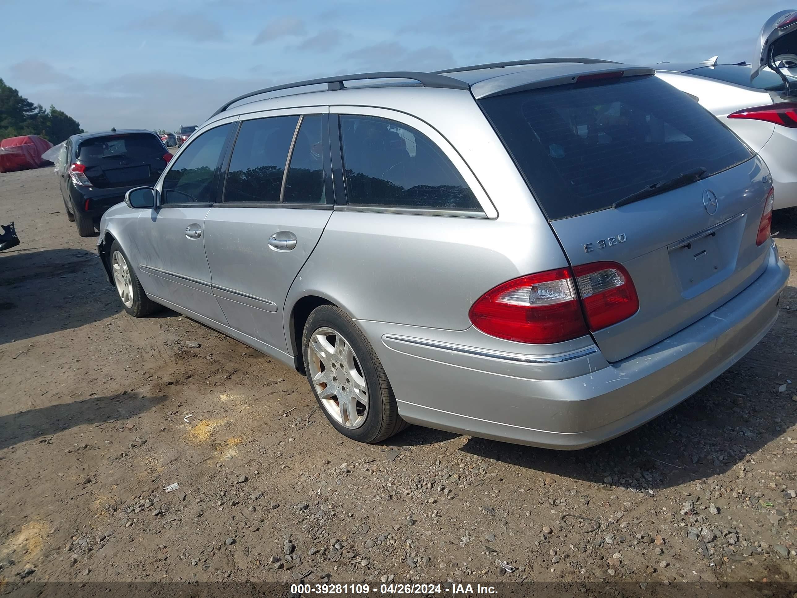 Photo 2 VIN: WDBUH82J45X165979 - MERCEDES-BENZ NULL 