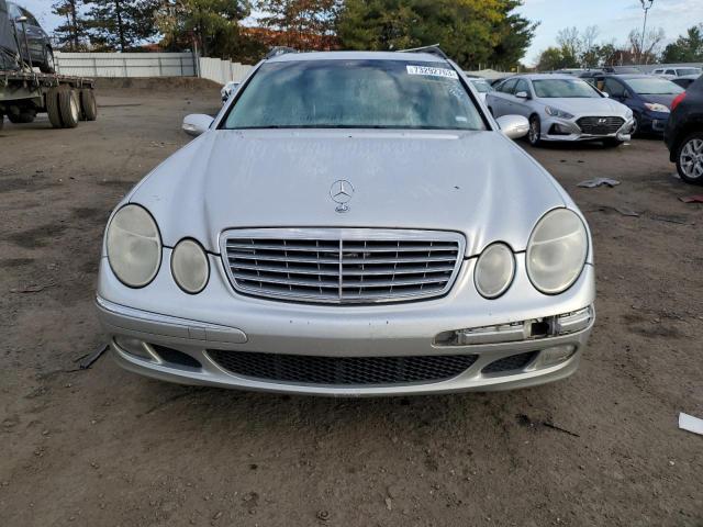 Photo 4 VIN: WDBUH82J54X111637 - MERCEDES-BENZ E-CLASS 