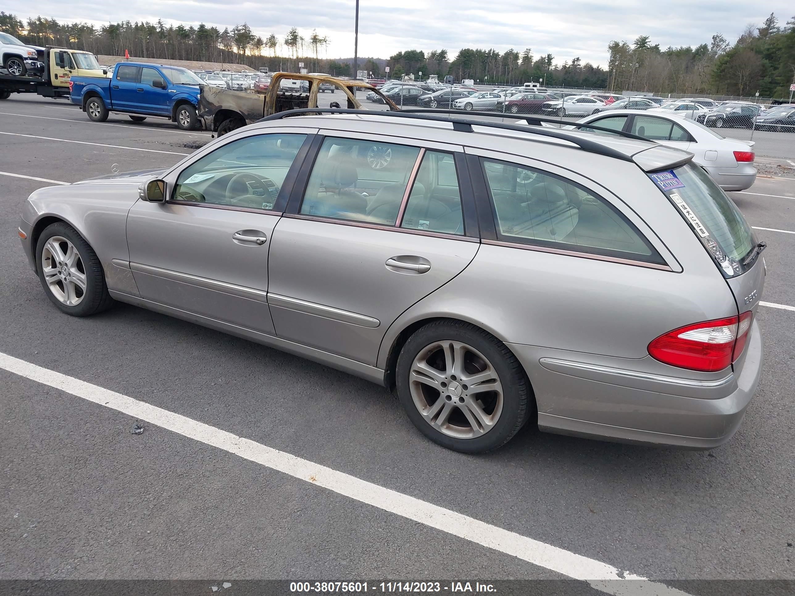 Photo 2 VIN: WDBUH83J54X118408 - MERCEDES-BENZ NULL 