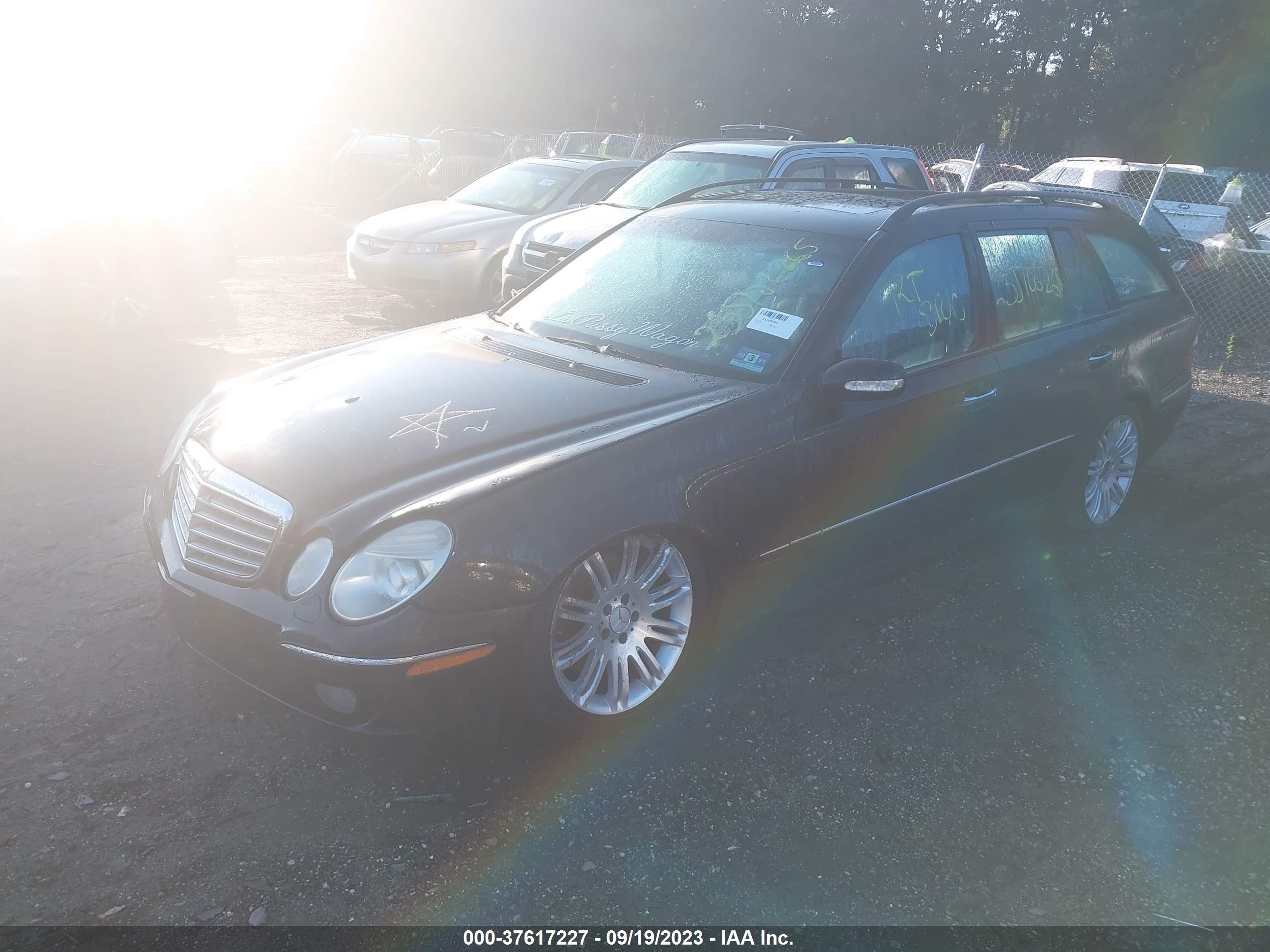 Photo 1 VIN: WDBUH83J94X117682 - MERCEDES-BENZ E-KLASSE 