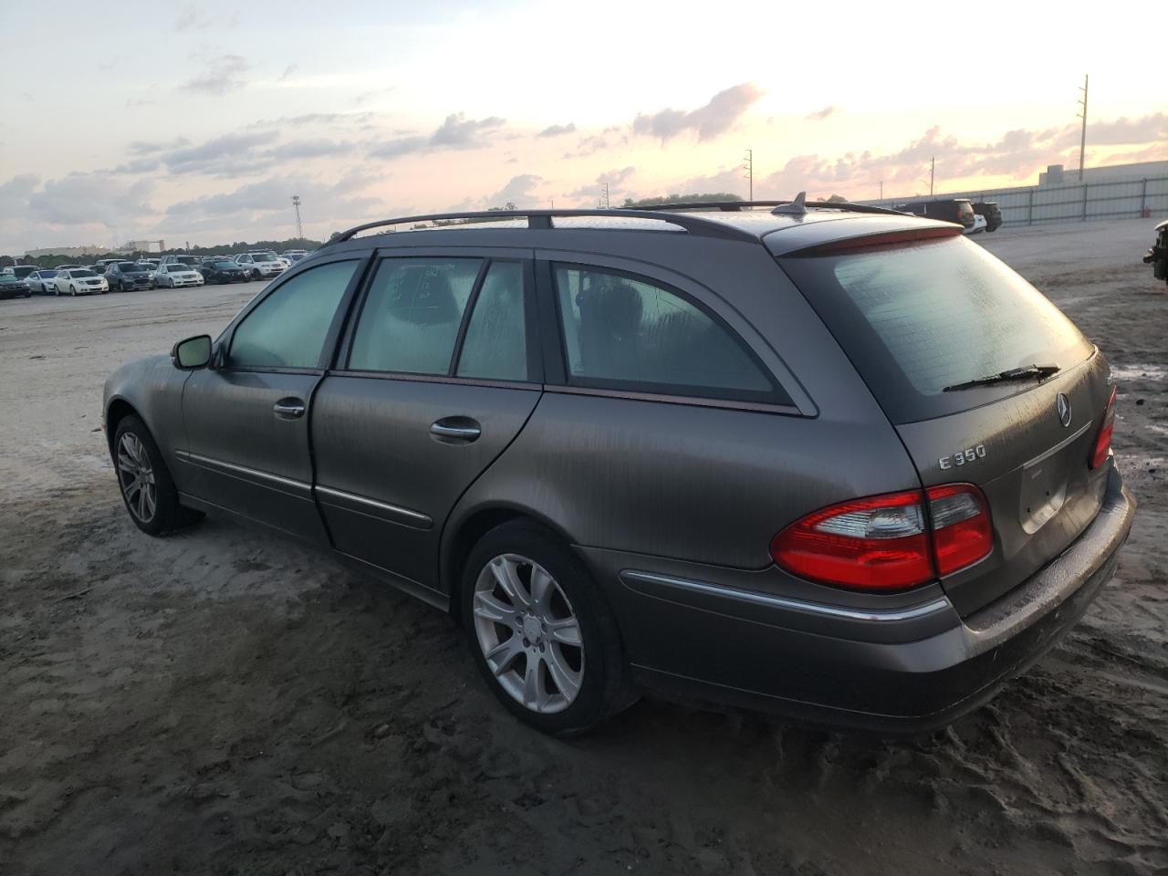 Photo 1 VIN: WDBUH87X79B438302 - MERCEDES-BENZ E-KLASSE 