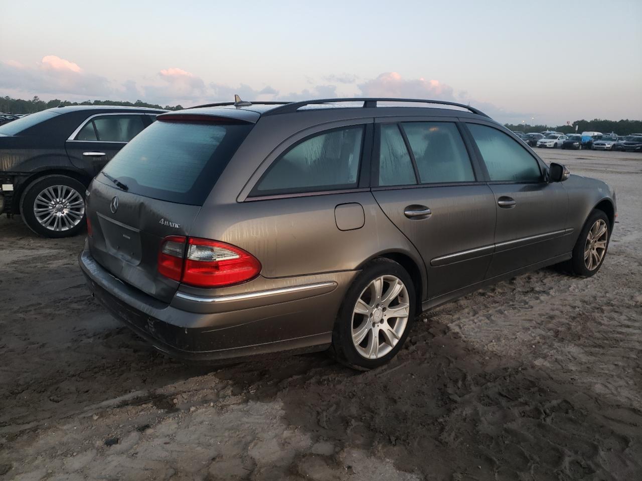 Photo 2 VIN: WDBUH87X79B438302 - MERCEDES-BENZ E-KLASSE 