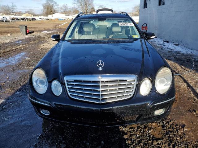 Photo 4 VIN: WDBUH87X98B192867 - MERCEDES-BENZ E-CLASS 