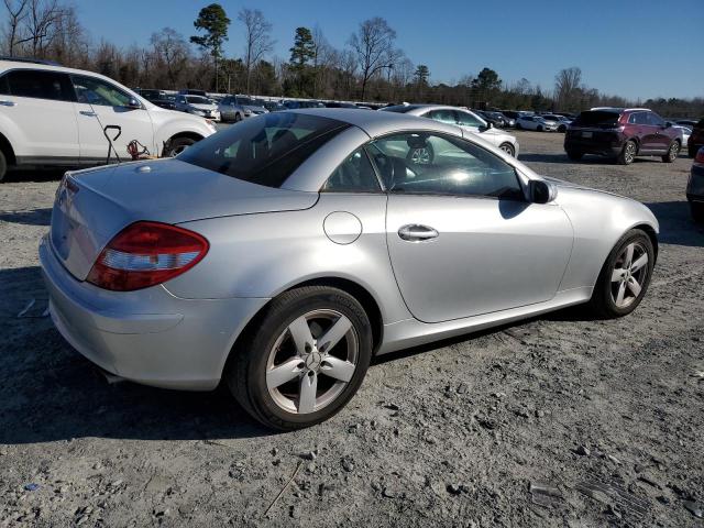 Photo 2 VIN: WDBWK54F07F133489 - MERCEDES-BENZ SLK-CLASS 