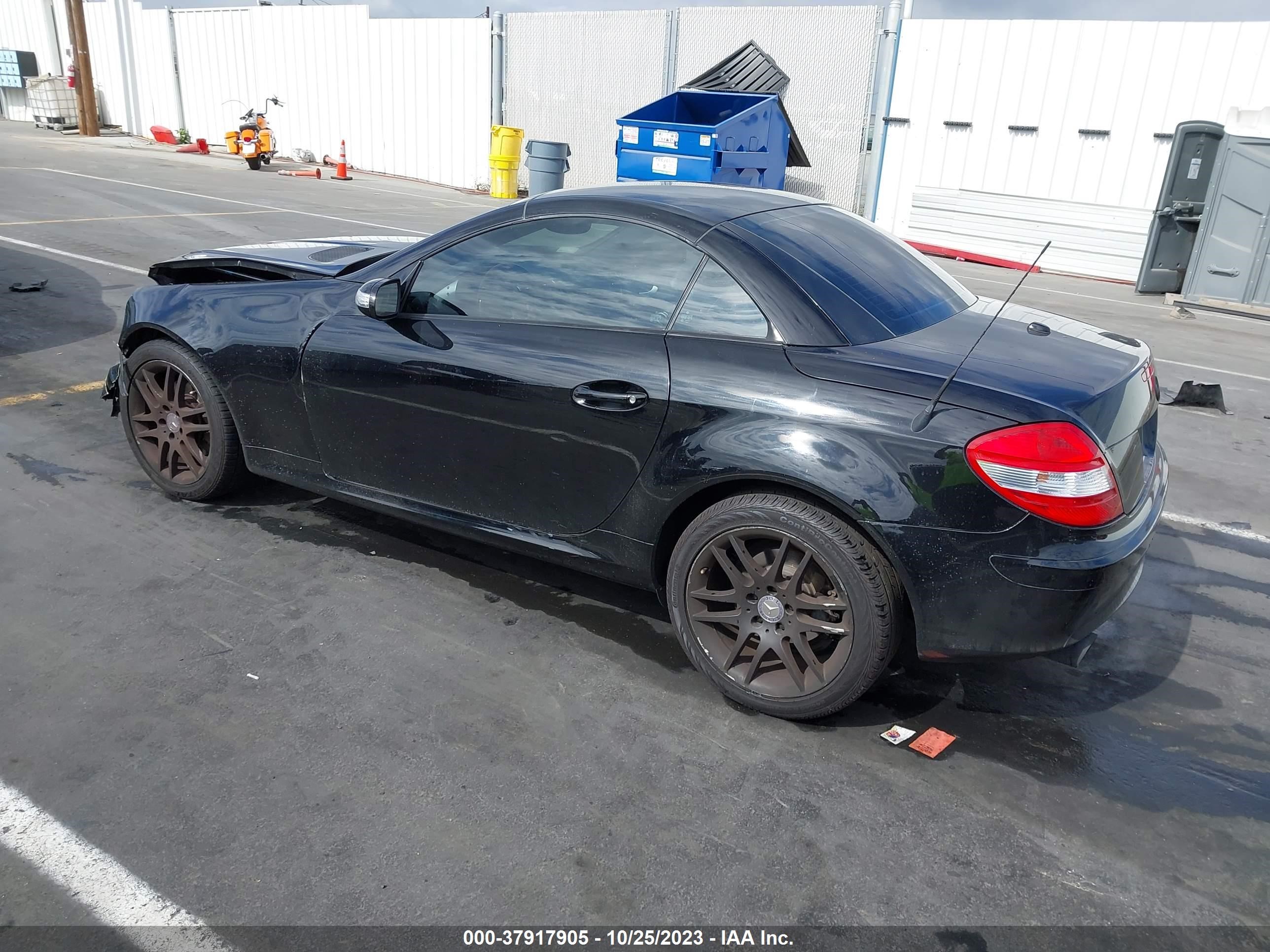 Photo 2 VIN: WDBWK54F07F158666 - MERCEDES-BENZ SLK-KLASSE 