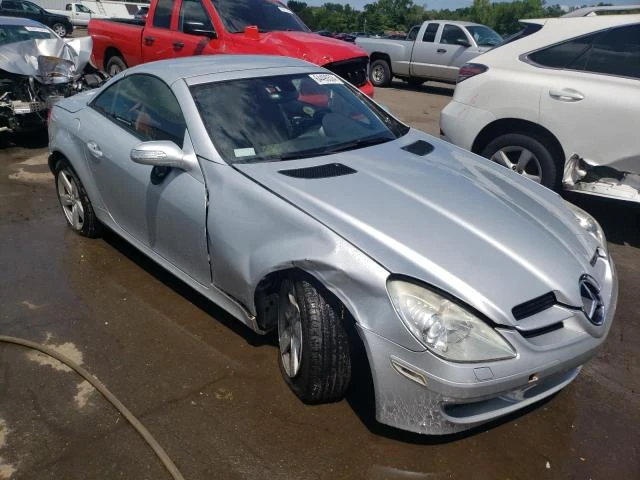 Photo 3 VIN: WDBWK54F76F108300 - MERCEDES-BENZ SLK 280 