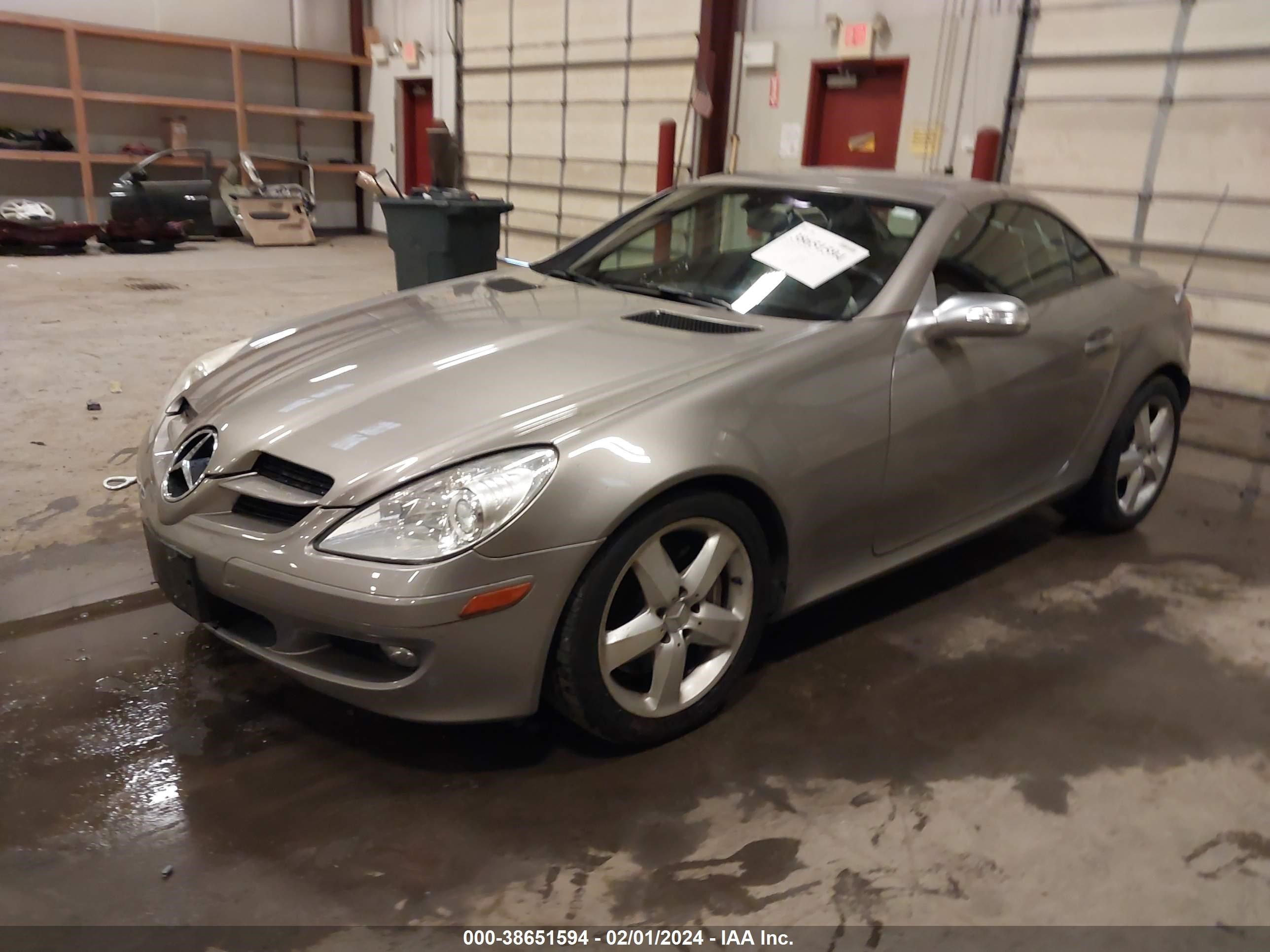 Photo 1 VIN: WDBWK56F65F037571 - MERCEDES-BENZ SLK-KLASSE 