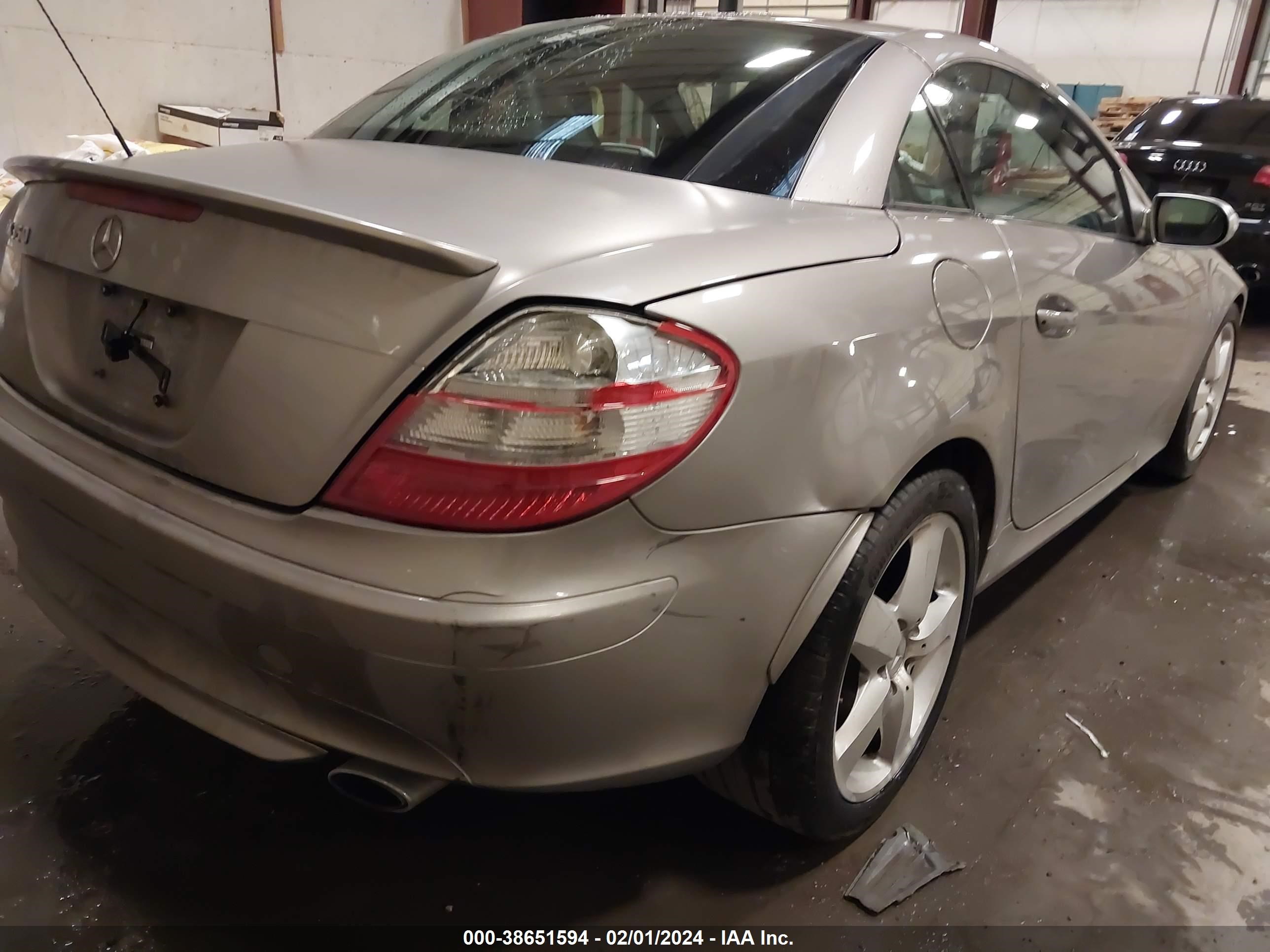 Photo 5 VIN: WDBWK56F65F037571 - MERCEDES-BENZ SLK-KLASSE 