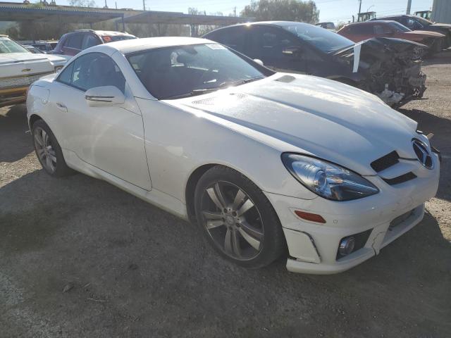 Photo 3 VIN: WDBWK5EA6BF240106 - MERCEDES-BENZ SLK-CLASS 