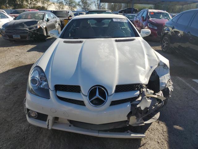 Photo 4 VIN: WDBWK5EA6BF240106 - MERCEDES-BENZ SLK-CLASS 