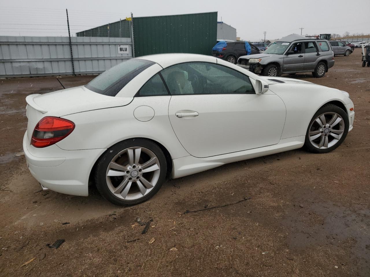 Photo 2 VIN: WDBWK5EA7BF237599 - MERCEDES-BENZ SLK-KLASSE 