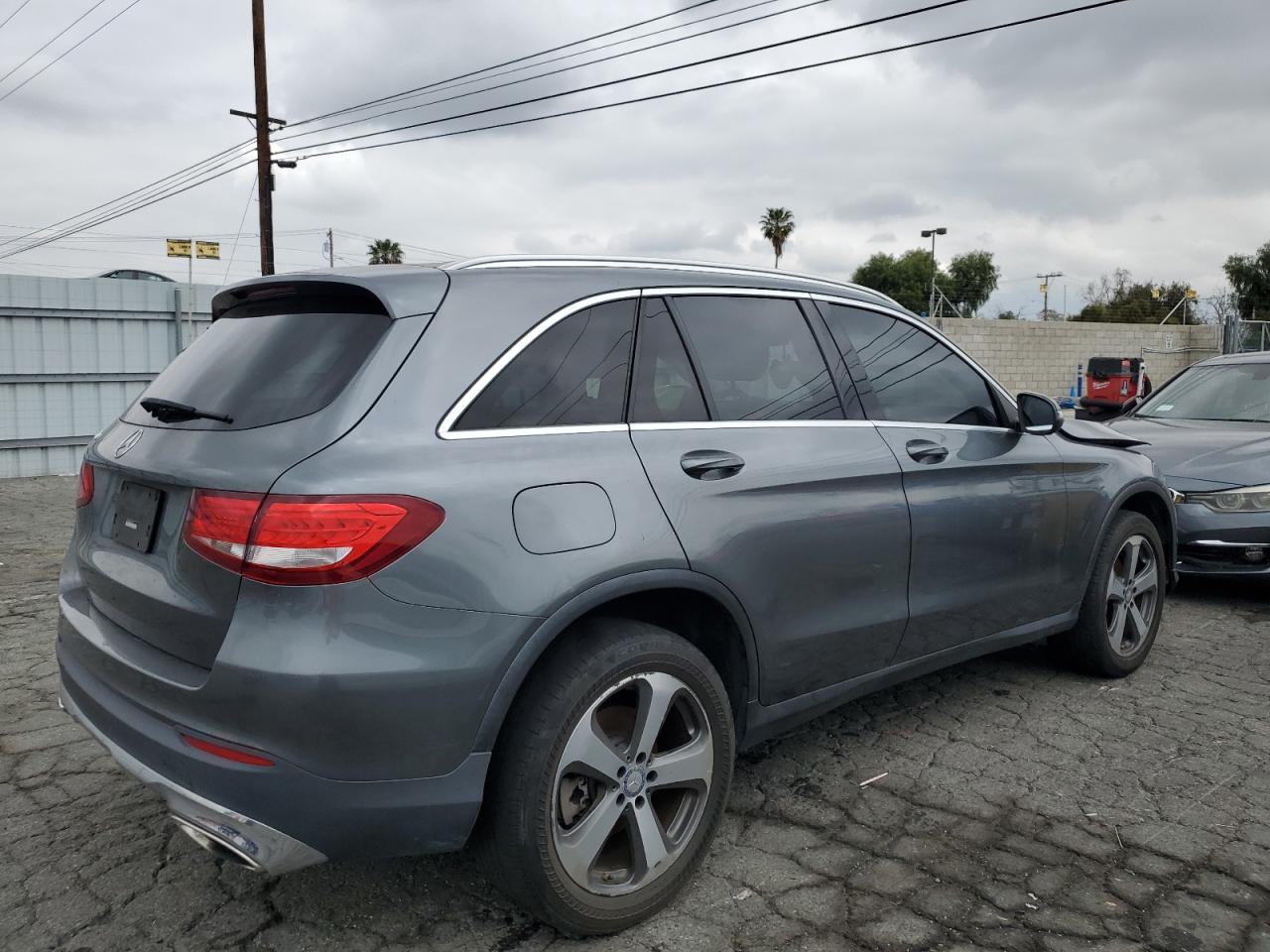 Photo 2 VIN: WDC0G4JB1GF060633 - MERCEDES-BENZ GLC 