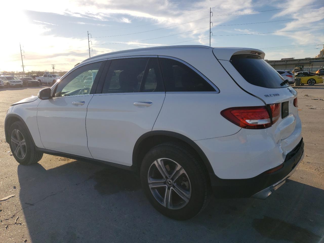 Photo 1 VIN: WDC0G4JB1JV067689 - MERCEDES-BENZ GLC 300 