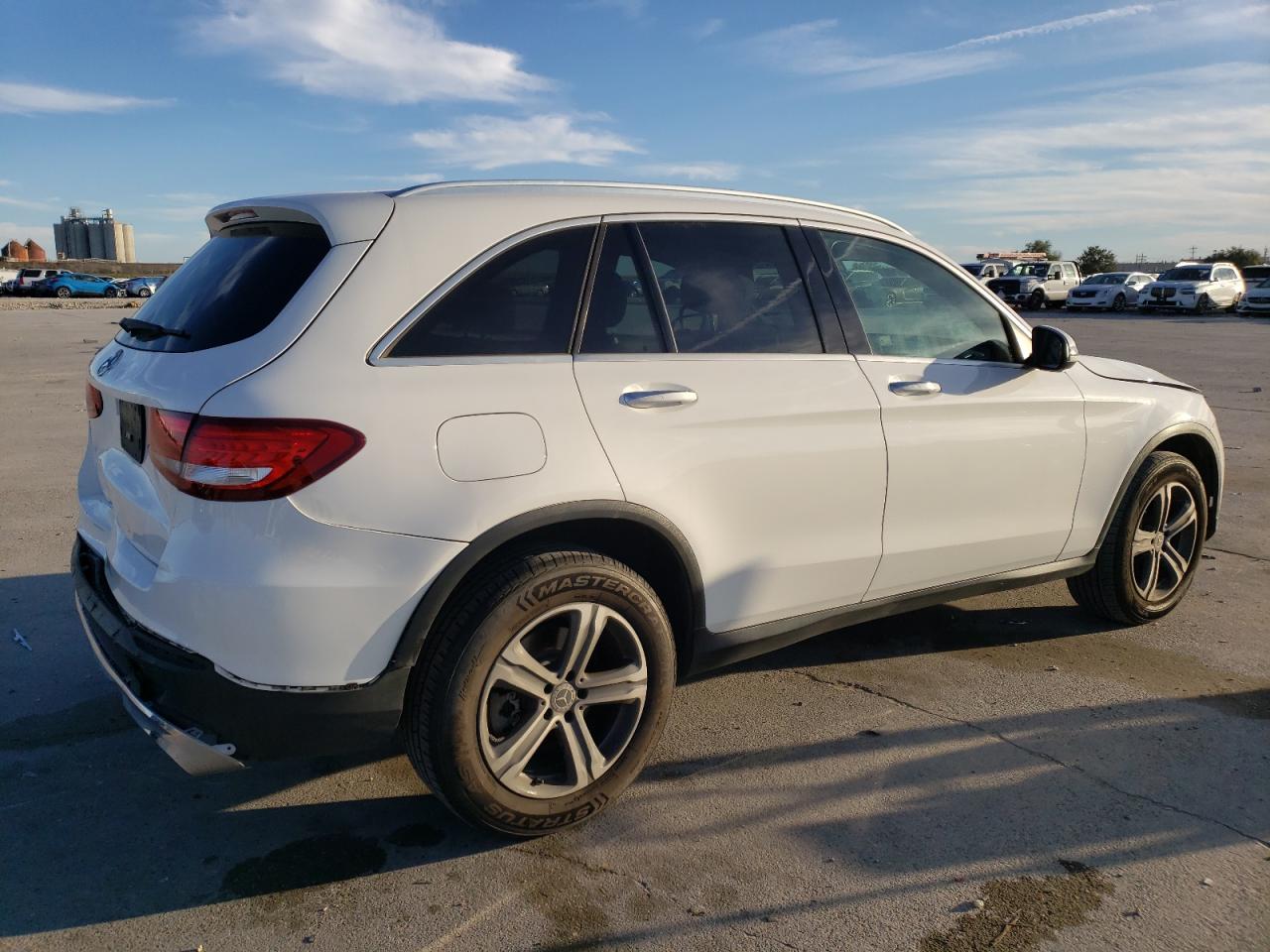 Photo 2 VIN: WDC0G4JB1JV067689 - MERCEDES-BENZ GLC 300 