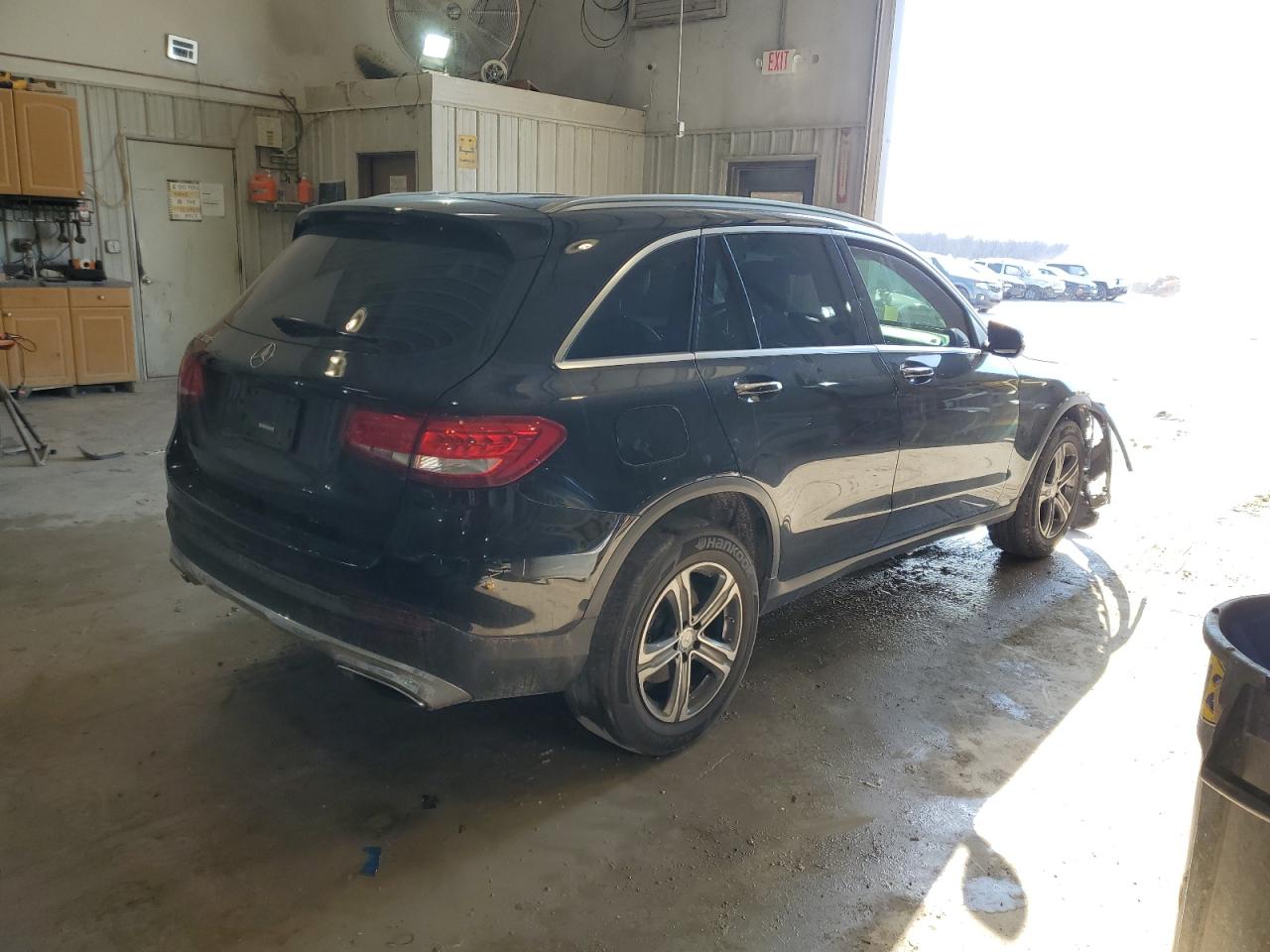 Photo 2 VIN: WDC0G4JB3GF105359 - MERCEDES-BENZ GLC 