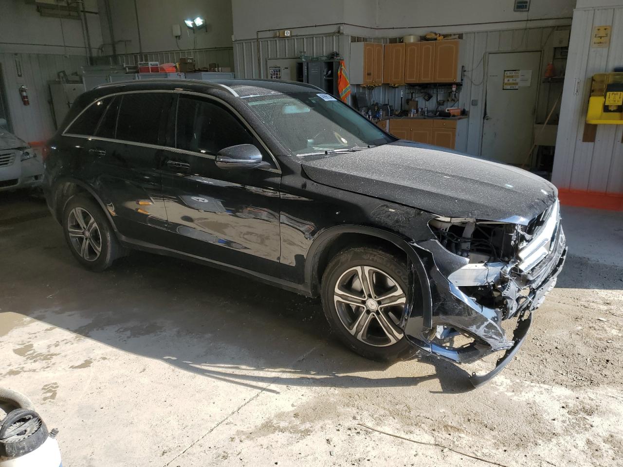 Photo 3 VIN: WDC0G4JB3GF105359 - MERCEDES-BENZ GLC 