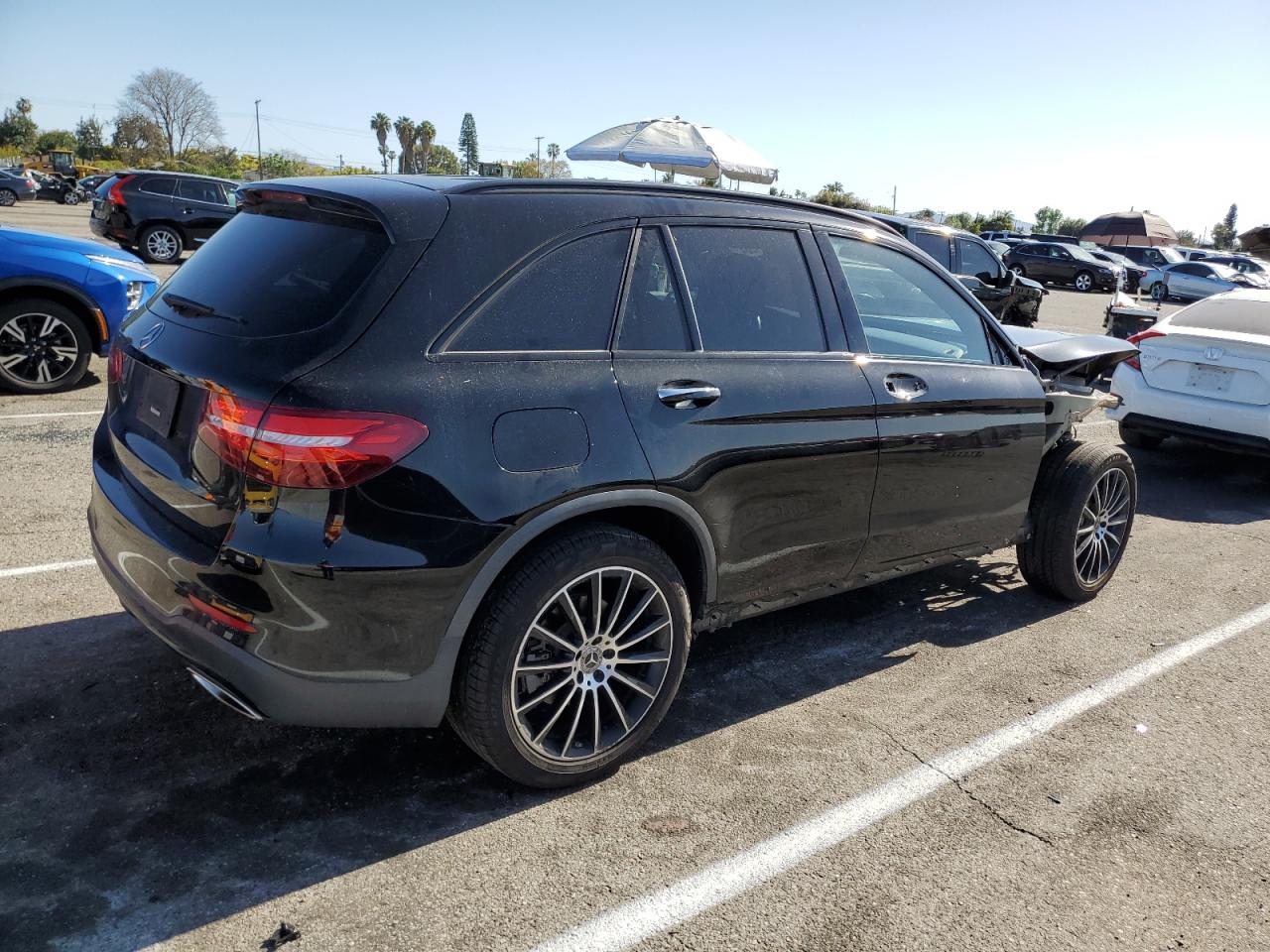 Photo 2 VIN: WDC0G4JB3JV103222 - MERCEDES-BENZ GLC 