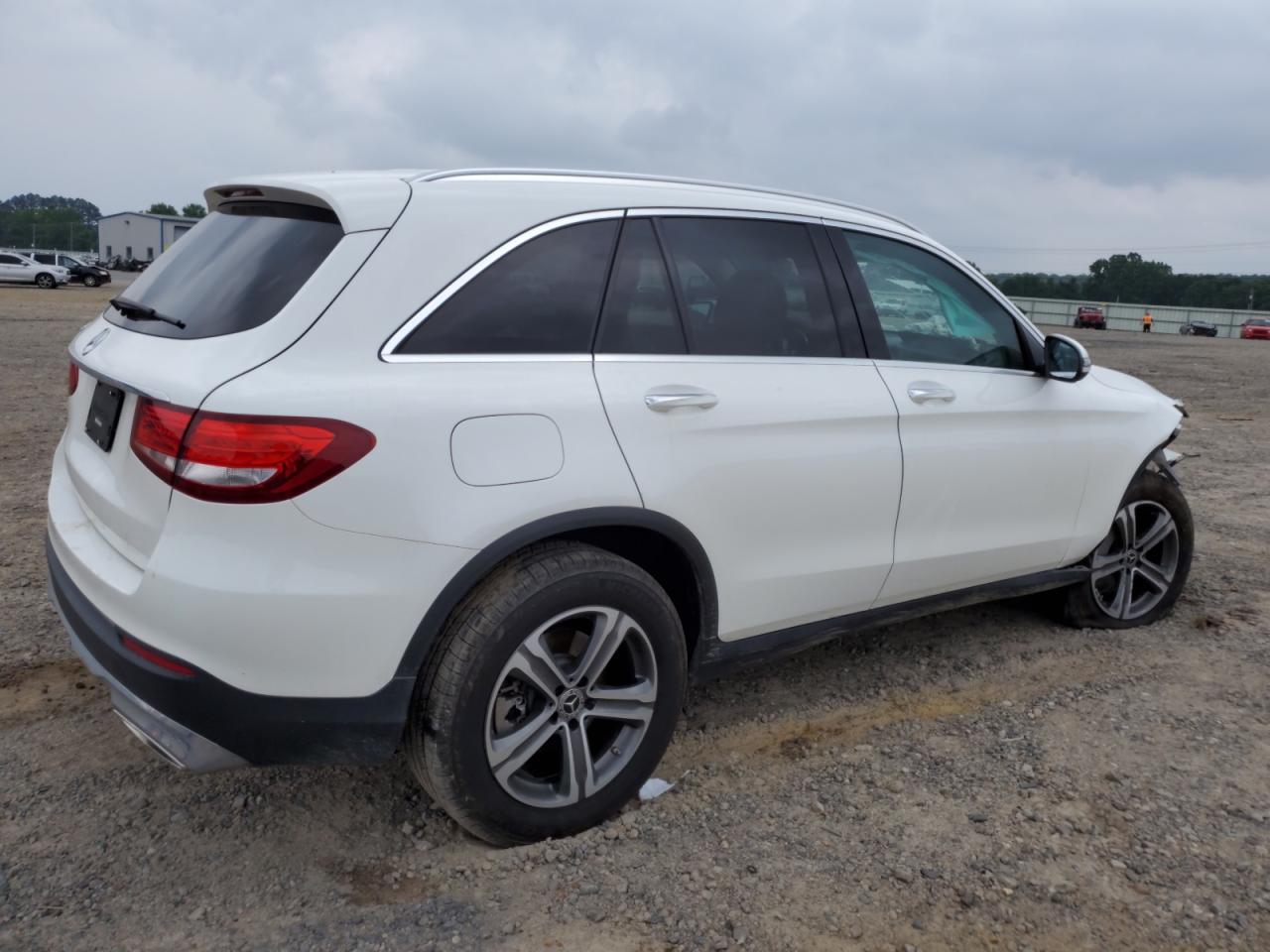 Photo 2 VIN: WDC0G4JB3KV171280 - MERCEDES-BENZ GLC 