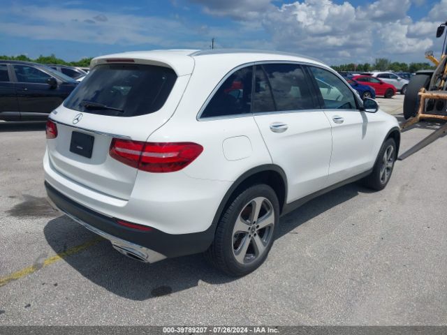 Photo 3 VIN: WDC0G4JB4JV080727 - MERCEDES-BENZ GLC-CLASS 