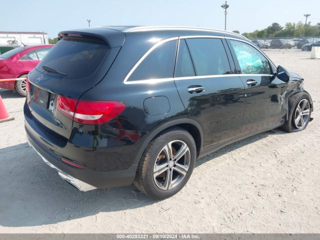 Photo 3 VIN: WDC0G4JB5HF134413 - MERCEDES-BENZ GLC-CLASS 