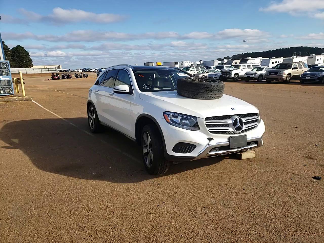 Photo 10 VIN: WDC0G4JB5HF191338 - MERCEDES-BENZ GLC 300 