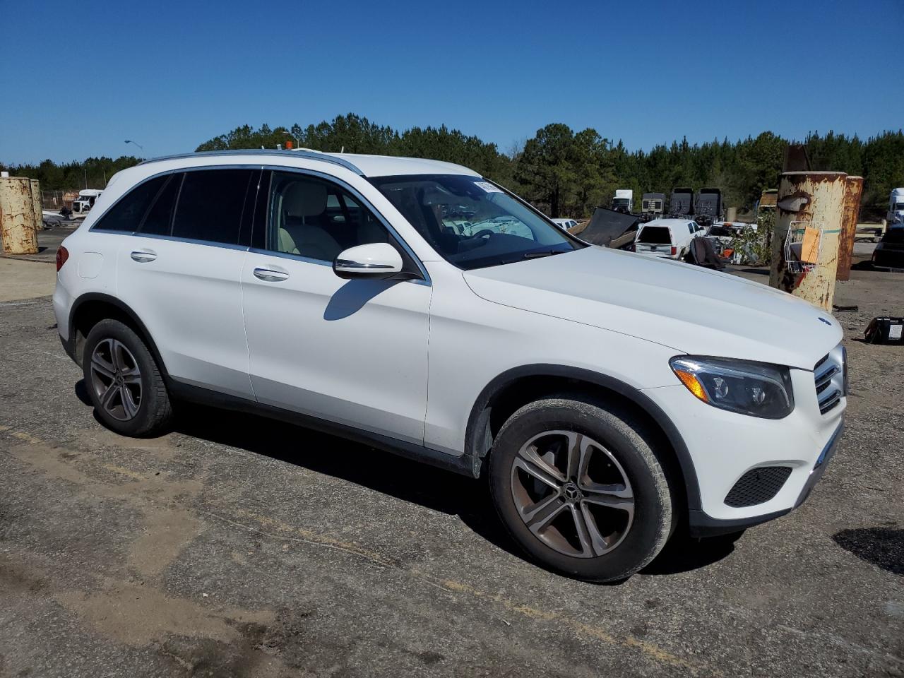 Photo 3 VIN: WDC0G4JB5HF222023 - MERCEDES-BENZ GLC 