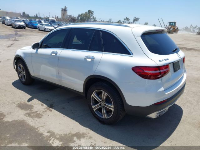 Photo 2 VIN: WDC0G4JB5K1002367 - MERCEDES-BENZ GLC 300 