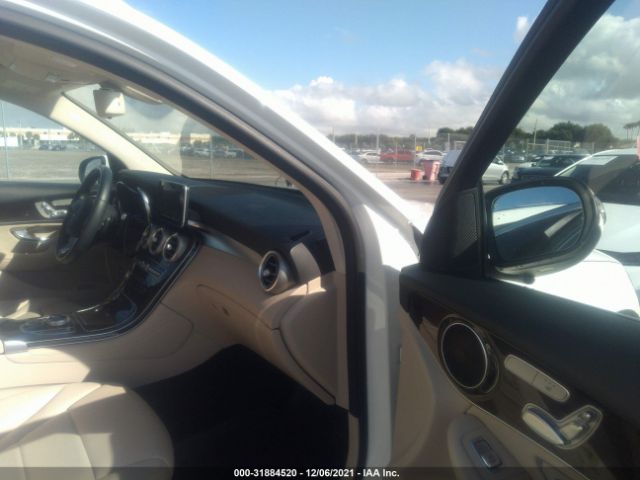 Photo 4 VIN: WDC0G4JB5KF586448 - MERCEDES-BENZ GLC 