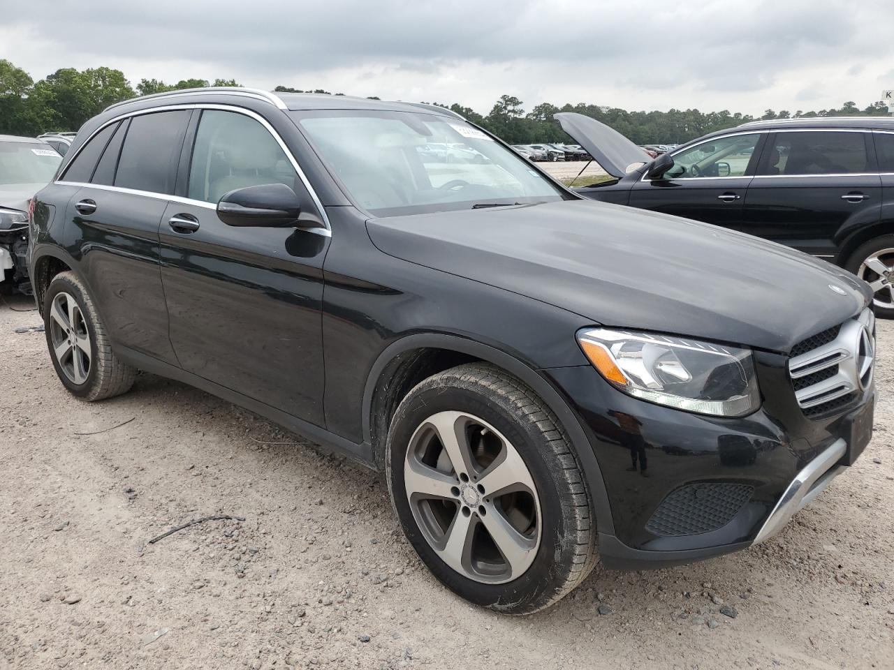 Photo 3 VIN: WDC0G4JB6HF153858 - MERCEDES-BENZ GLC 