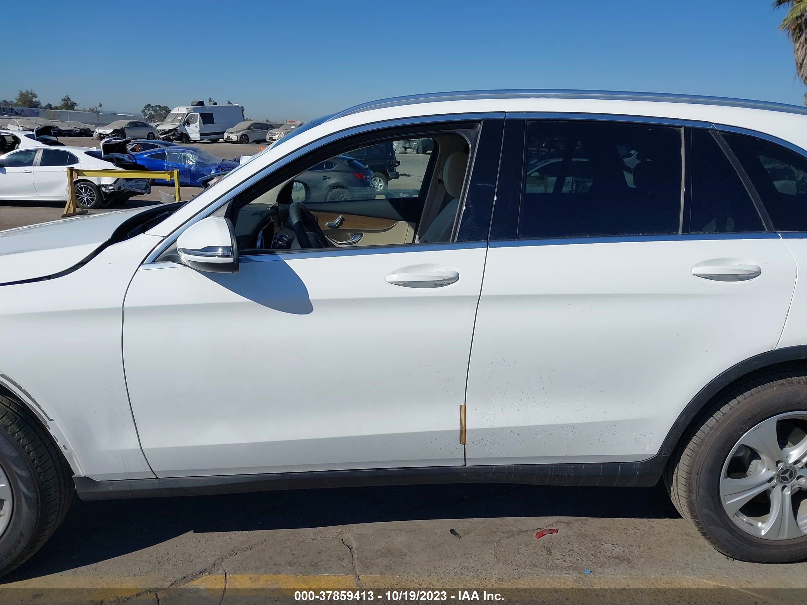 Photo 14 VIN: WDC0G4JB6JV037264 - MERCEDES-BENZ GLC 