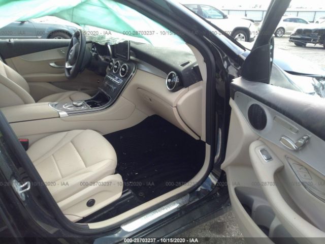 Photo 4 VIN: WDC0G4JB6KV144249 - MERCEDES-BENZ GLC 