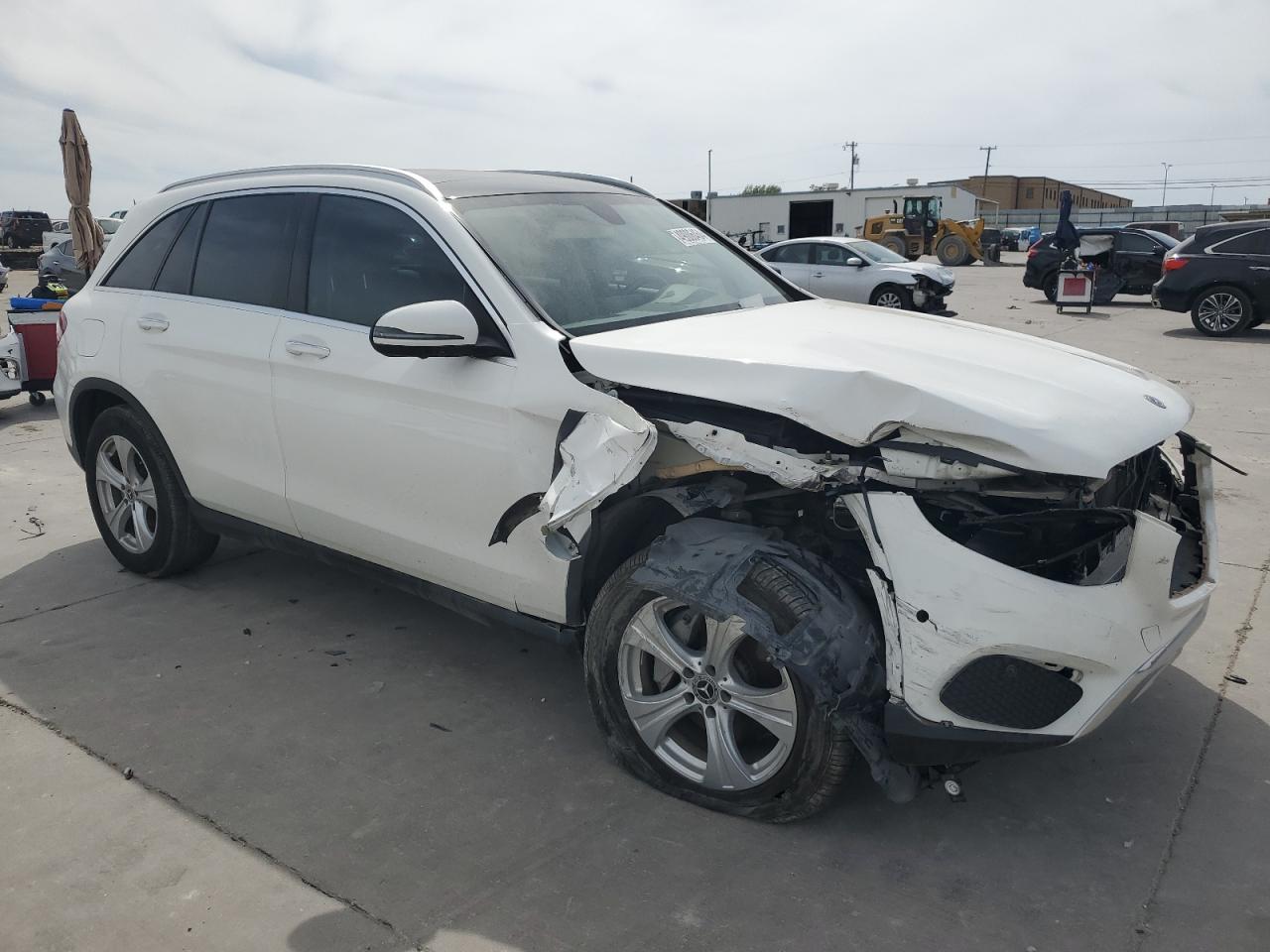 Photo 3 VIN: WDC0G4JB7JV043820 - MERCEDES-BENZ GLC 