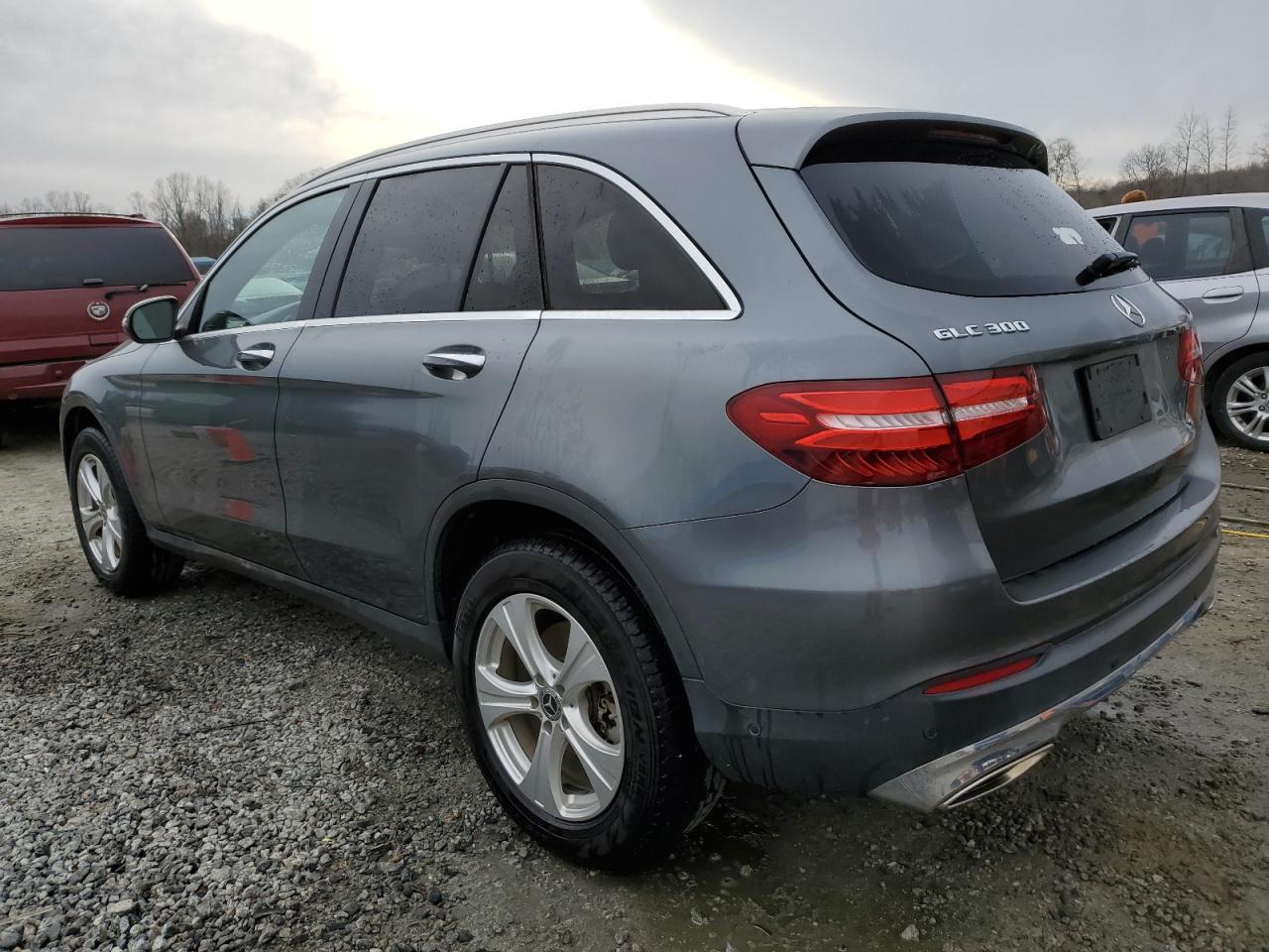 Photo 1 VIN: WDC0G4JB7JV070368 - MERCEDES-BENZ GLC 