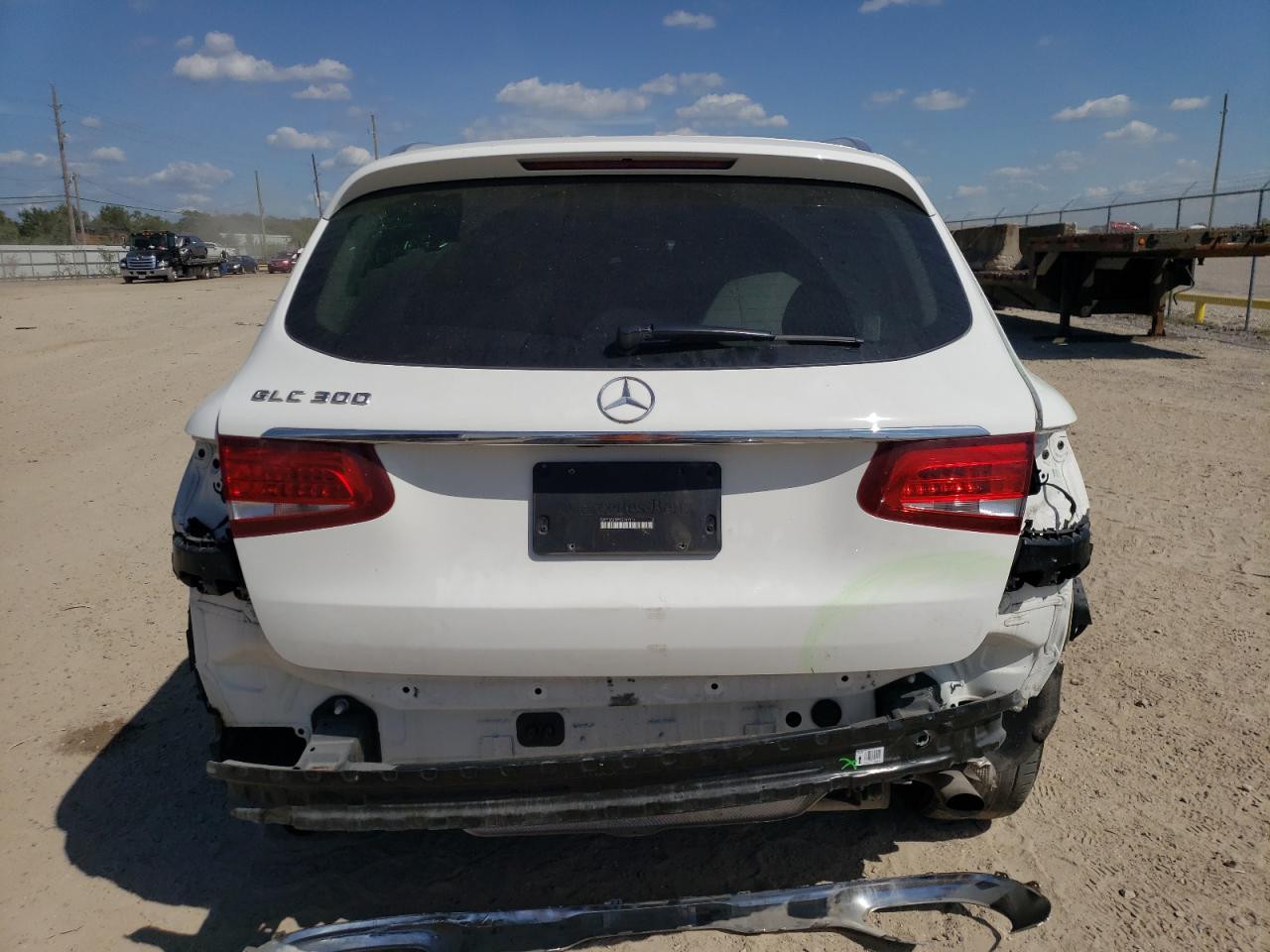 Photo 5 VIN: WDC0G4JB7KV157317 - MERCEDES-BENZ GLC 