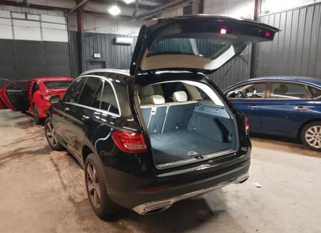 Photo 2 VIN: WDC0G4JB8GF055963 - MERCEDES-BENZ GLC 300 