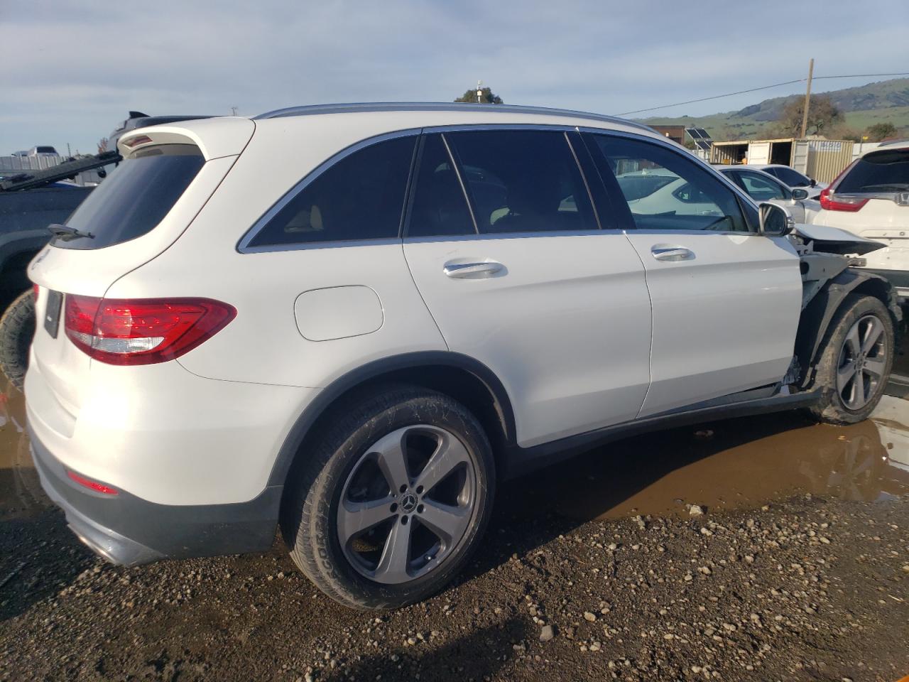 Photo 2 VIN: WDC0G4JB9JV097944 - MERCEDES-BENZ GLC 