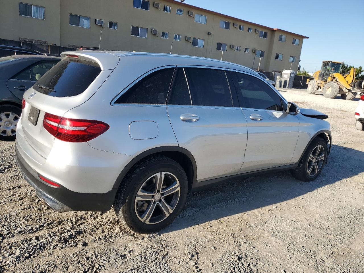 Photo 2 VIN: WDC0G4JBXGF113992 - MERCEDES-BENZ GLC 