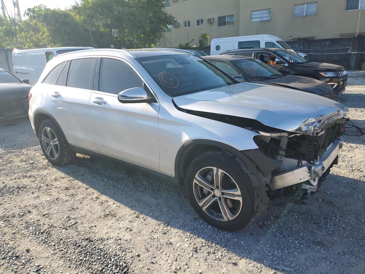 Photo 3 VIN: WDC0G4JBXGF113992 - MERCEDES-BENZ GLC 