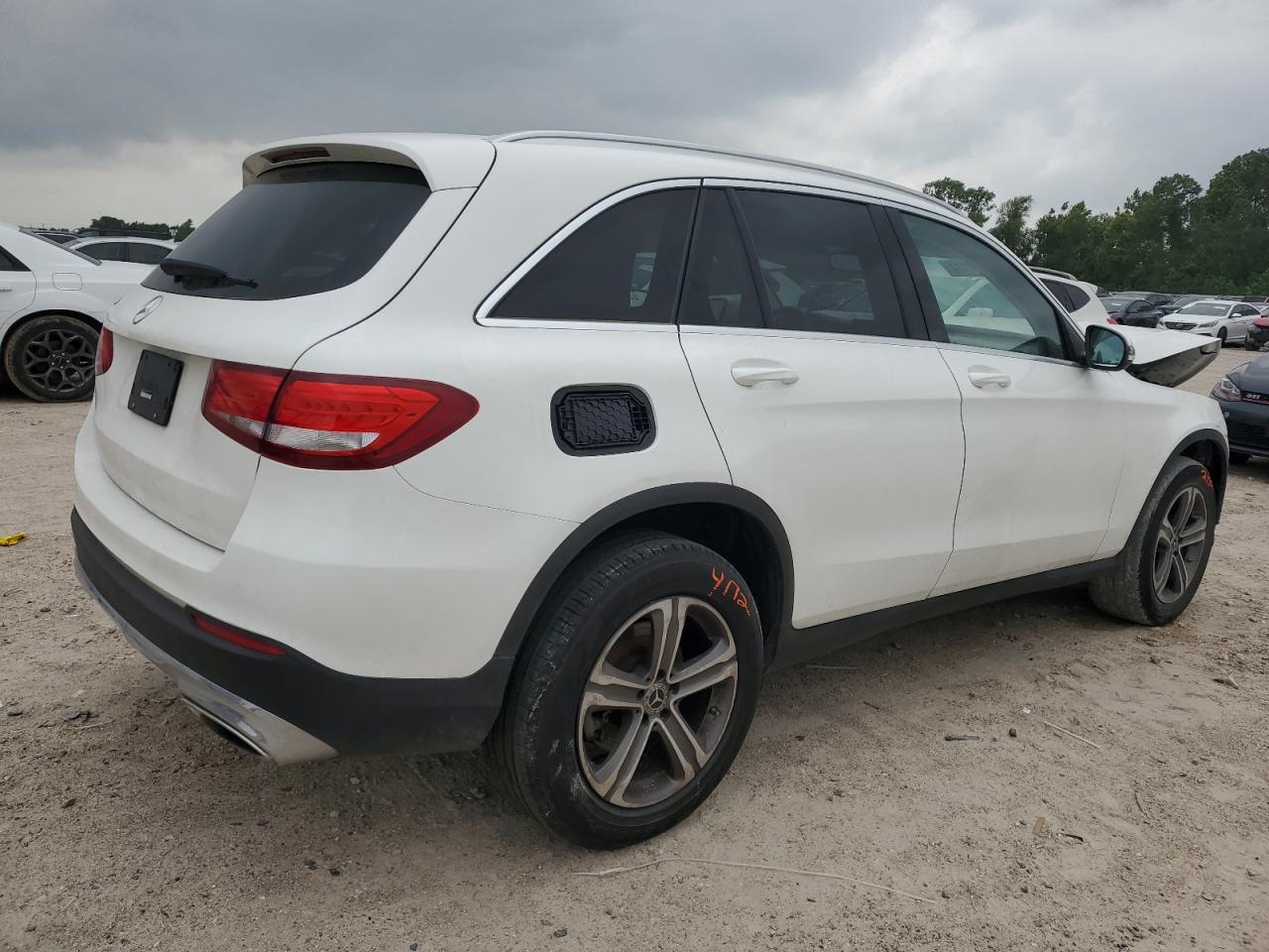 Photo 2 VIN: WDC0G4JBXKF616785 - MERCEDES-BENZ GLC 