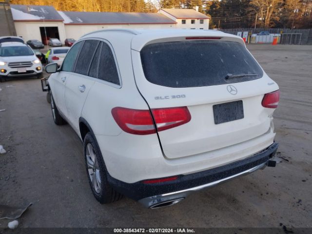 Photo 2 VIN: WDC0G4KB0JV074387 - MERCEDES-BENZ GLC 300 