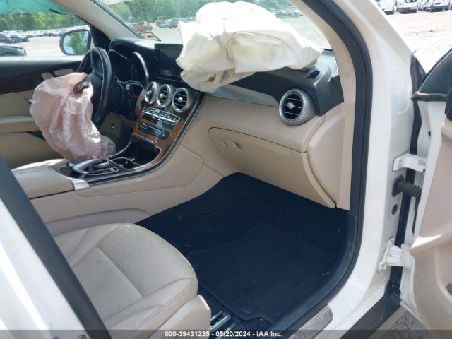 Photo 4 VIN: WDC0G4KB1HF116604 - MERCEDES-BENZ GLC 300 