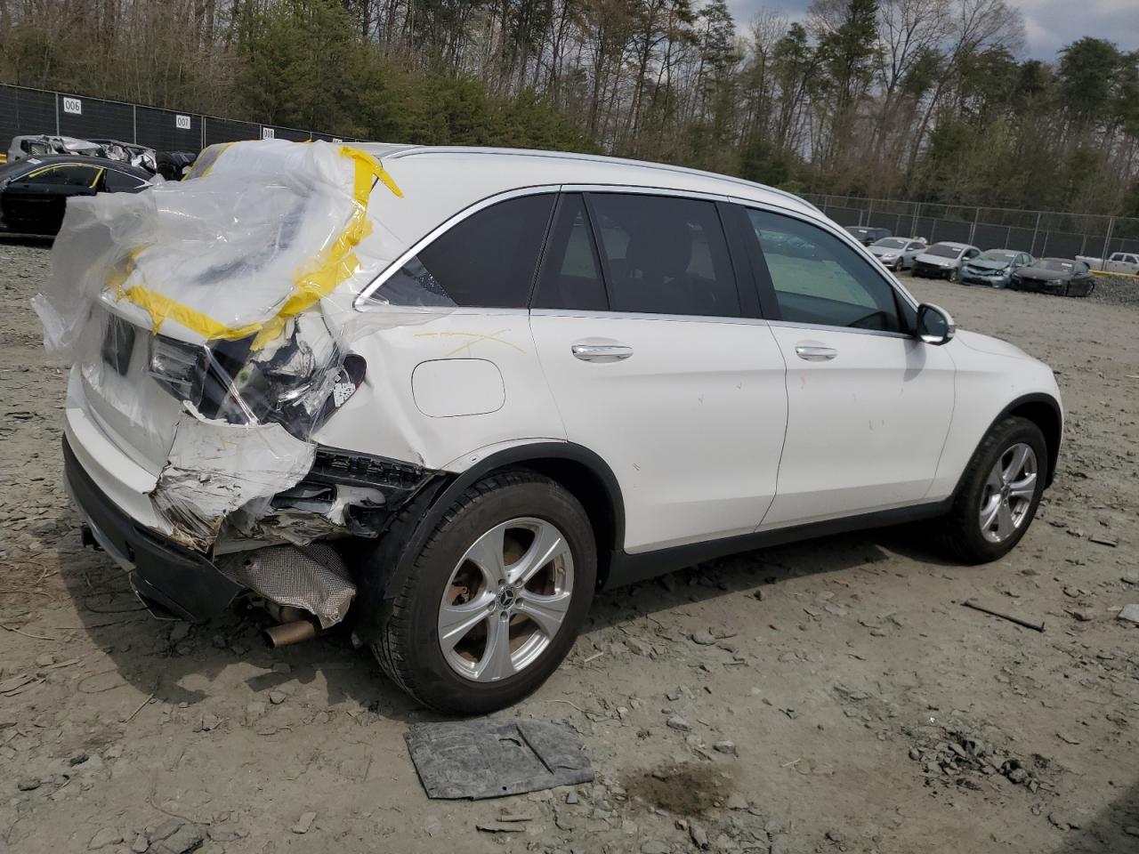 Photo 2 VIN: WDC0G4KB1JV016787 - MERCEDES-BENZ GLC 