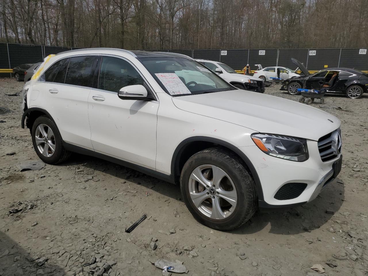 Photo 3 VIN: WDC0G4KB1JV016787 - MERCEDES-BENZ GLC 