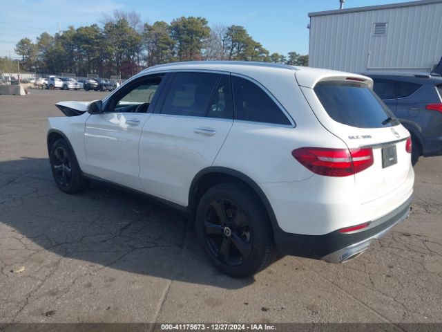 Photo 2 VIN: WDC0G4KB1KV131827 - MERCEDES-BENZ GLC-CLASS 