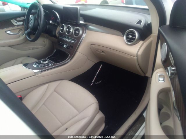 Photo 4 VIN: WDC0G4KB2JV057347 - MERCEDES-BENZ GLC 