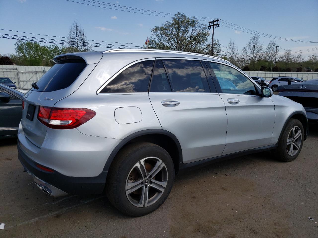 Photo 2 VIN: WDC0G4KB2JV099761 - MERCEDES-BENZ GLC 