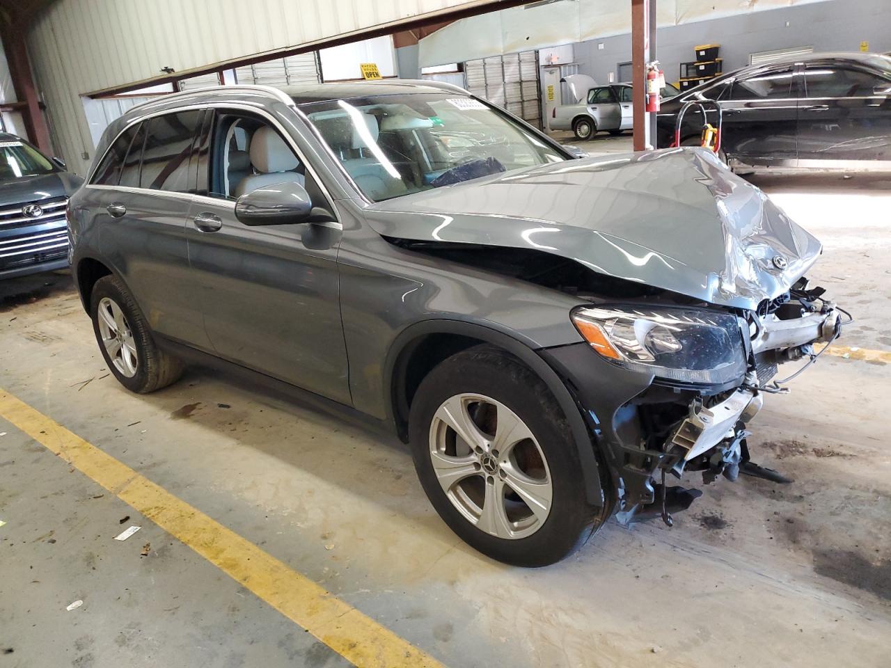 Photo 3 VIN: WDC0G4KB4JV019845 - MERCEDES-BENZ GLC 