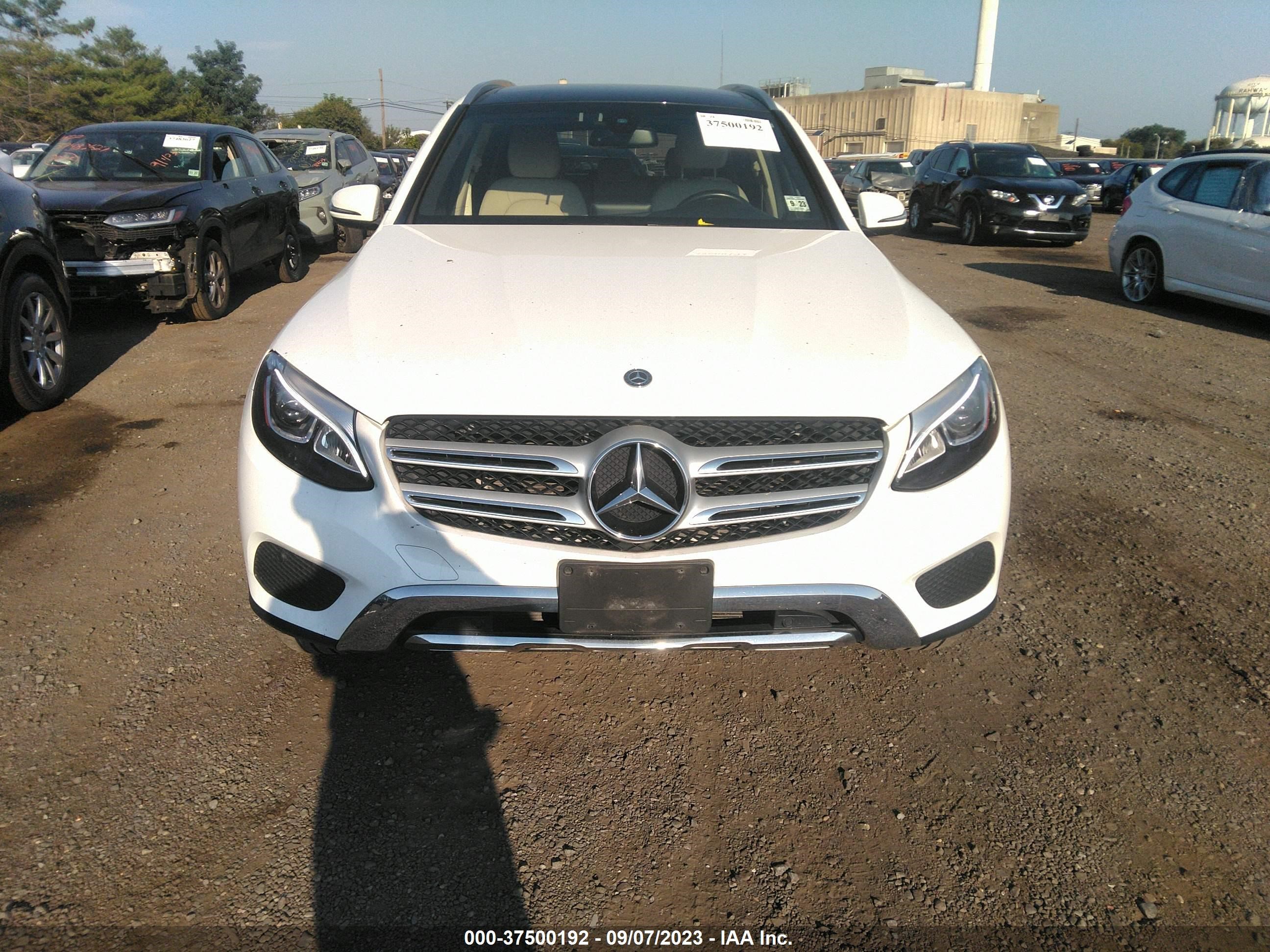 Photo 11 VIN: WDC0G4KB4JV095050 - MERCEDES-BENZ GLC 